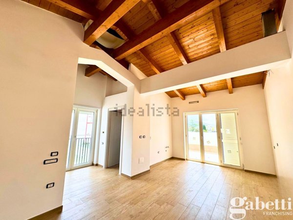 casa indipendente in vendita a Pomigliano d'Arco