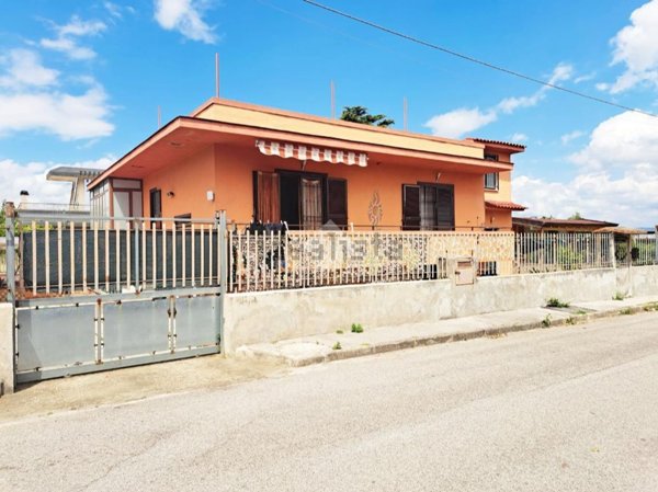 appartamento in vendita a Pomigliano d'Arco in zona Castello