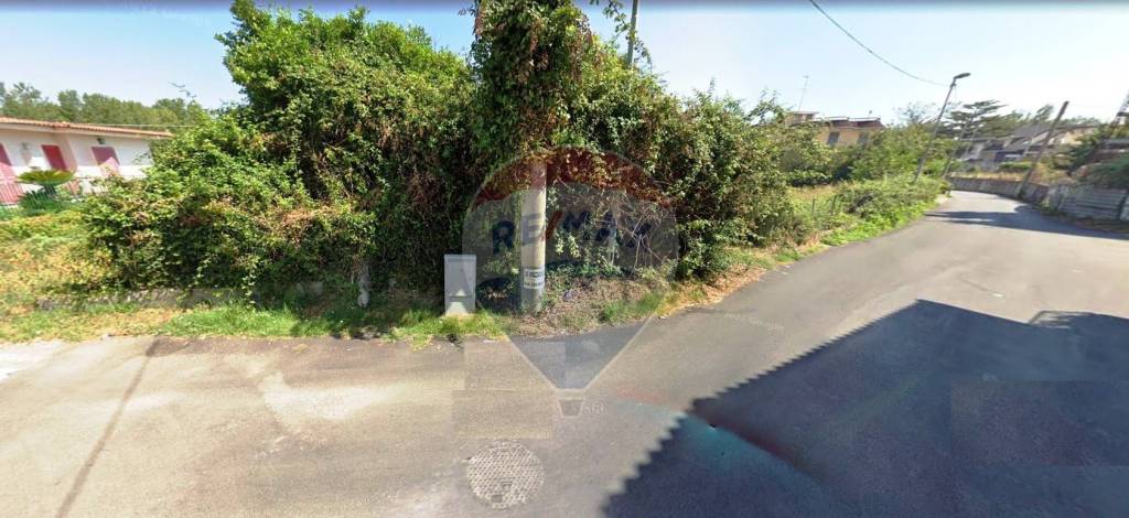 terreno agricolo in vendita a Pomigliano d'Arco in zona Guadagni