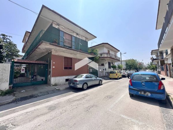 casa indipendente in vendita a Pomigliano d'Arco