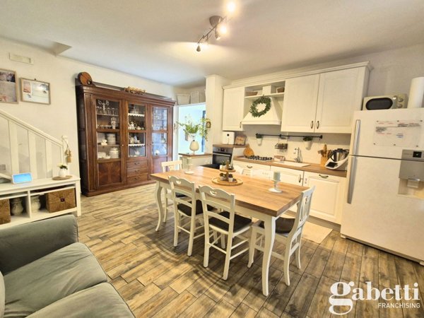 casa indipendente in vendita a Pomigliano d'Arco