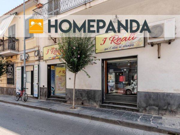 negozio in vendita a Pomigliano d'Arco