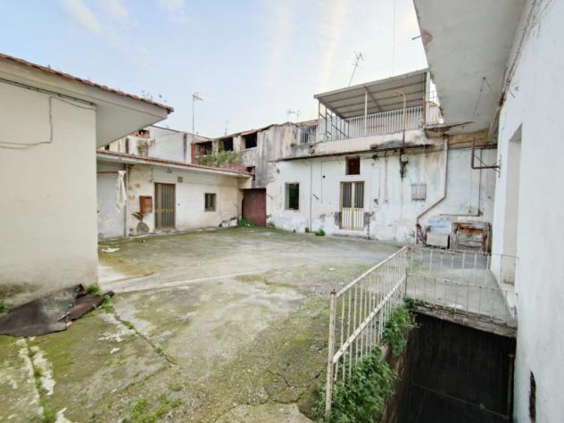 negozio in vendita a Pomigliano d'Arco