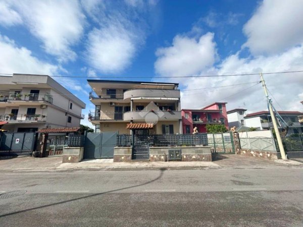 appartamento in vendita a Pomigliano d'Arco in zona Guadagni