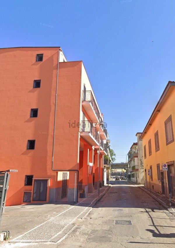 locale commerciale in vendita a Pomigliano d'Arco