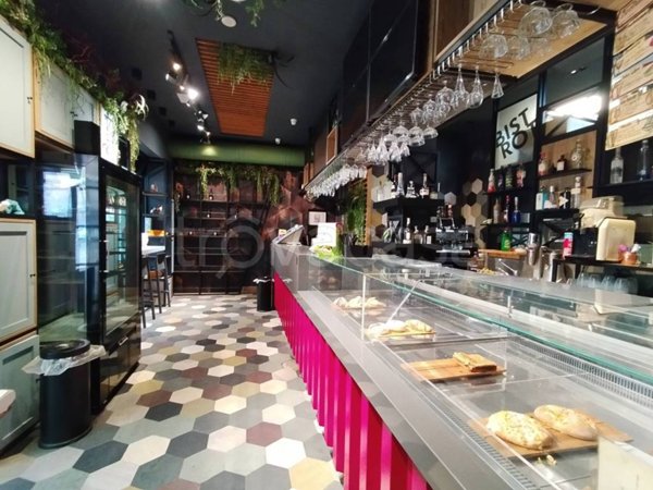 negozio in vendita a Pomigliano d'Arco