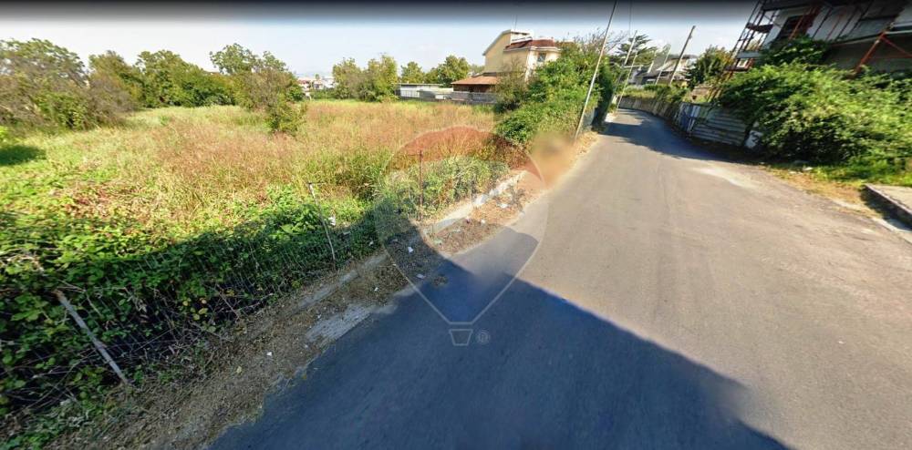 negozio in vendita a Pomigliano d'Arco