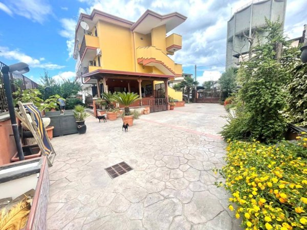 casa indipendente in vendita a Pomigliano d'Arco