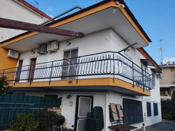 casa indipendente in vendita a Pomigliano d'Arco