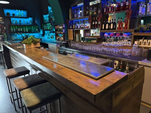 negozio in vendita a Pomigliano d'Arco