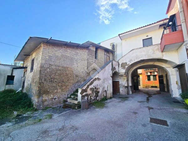 casa indipendente in vendita a Pomigliano d'Arco