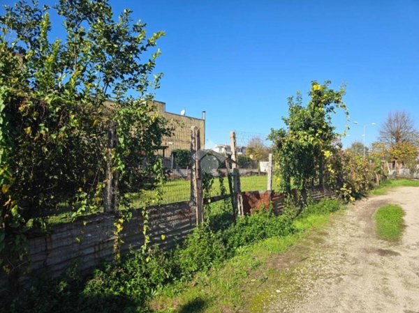 terreno agricolo in vendita a Pomigliano d'Arco