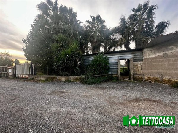 pentavano in vendita a Pomigliano d'Arco