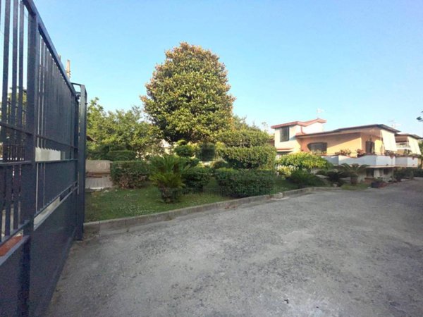 casa indipendente in vendita a Pomigliano d'Arco