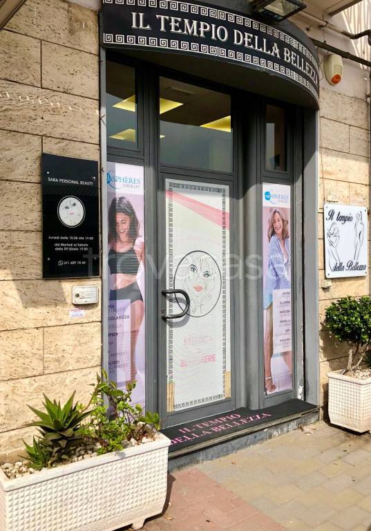 negozio in vendita a Pomigliano d'Arco