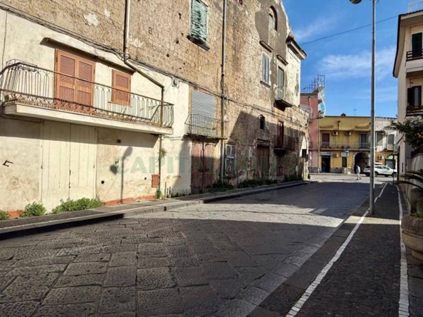 appartamento in vendita a Pomigliano d'Arco in zona Pratola