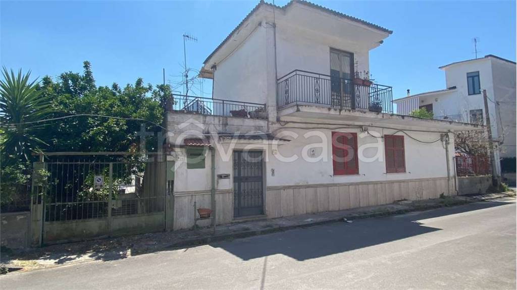 casa indipendente in vendita a Pomigliano d'Arco in zona Tavolone