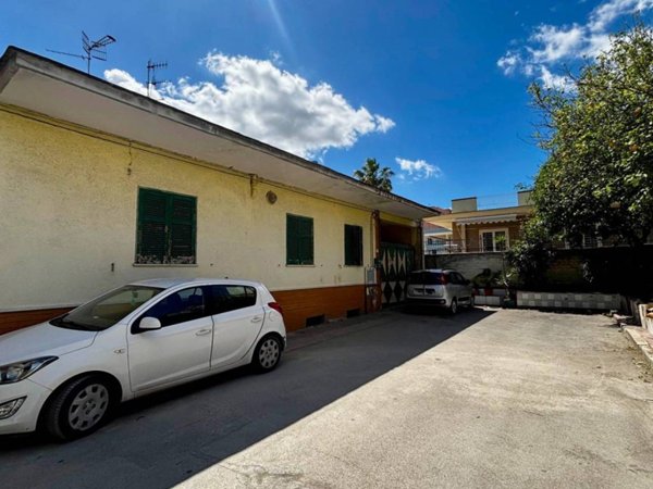casa indipendente in vendita a Pomigliano d'Arco in zona Castello