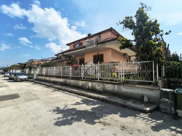 appartamento in vendita a Pomigliano d'Arco in zona Castello