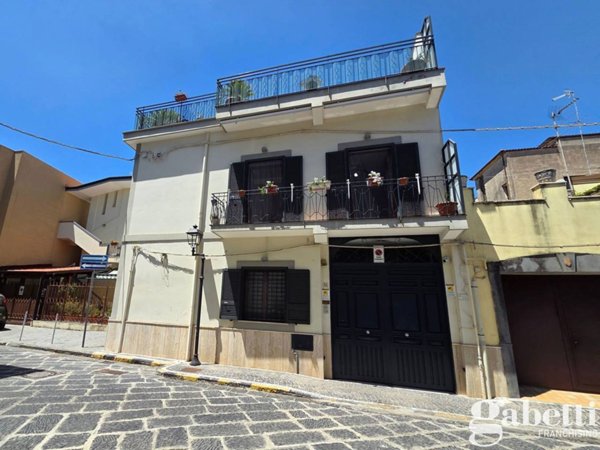 casa indipendente in vendita a Pomigliano d'Arco