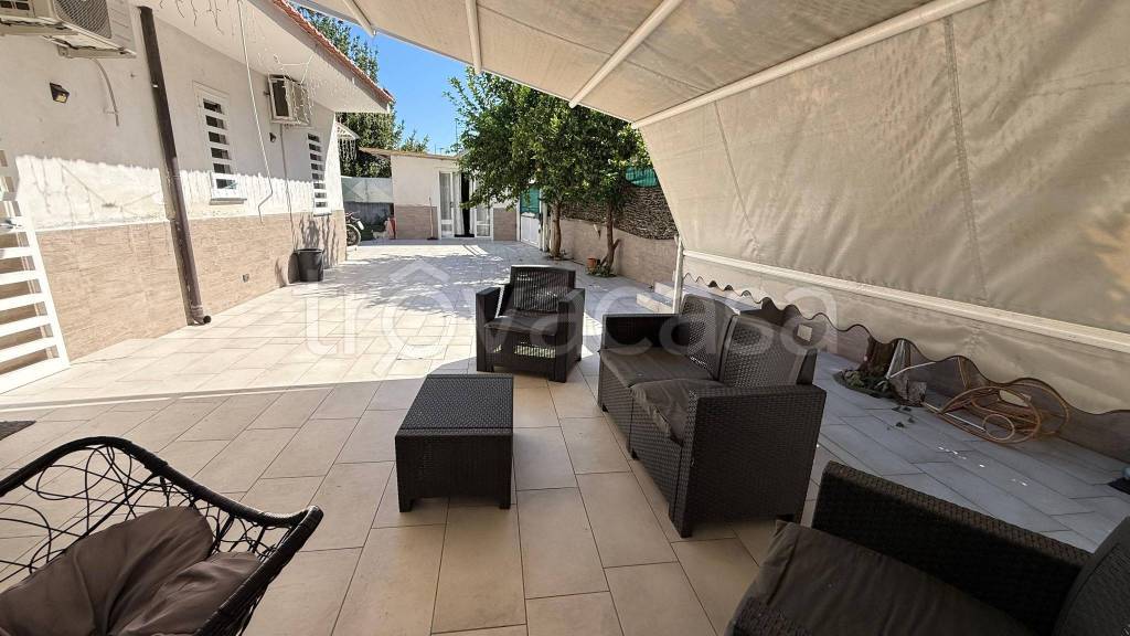 casa indipendente in vendita a Pomigliano d'Arco in zona Tavolone
