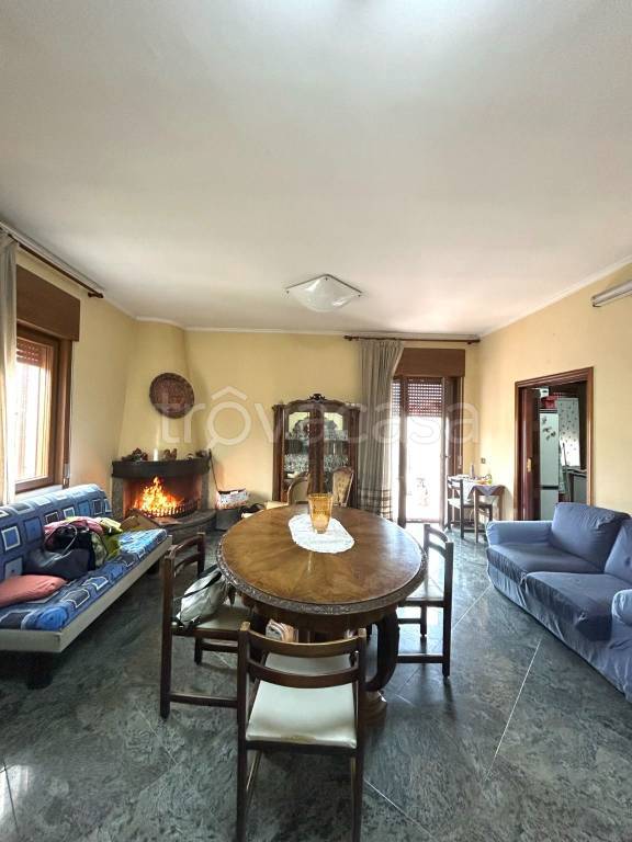 casa indipendente in vendita a Pompei