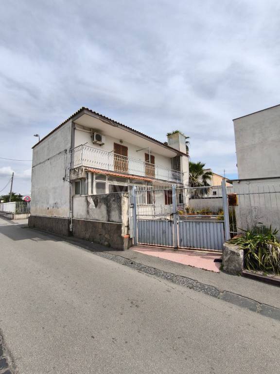 casa indipendente in vendita a Pompei