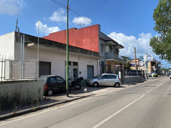 casa indipendente in vendita a Pompei