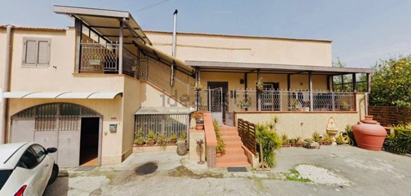 casa indipendente in vendita a Pompei