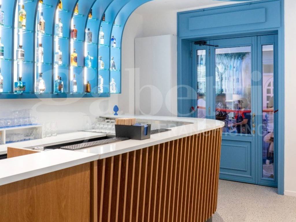 negozio in vendita a Pompei