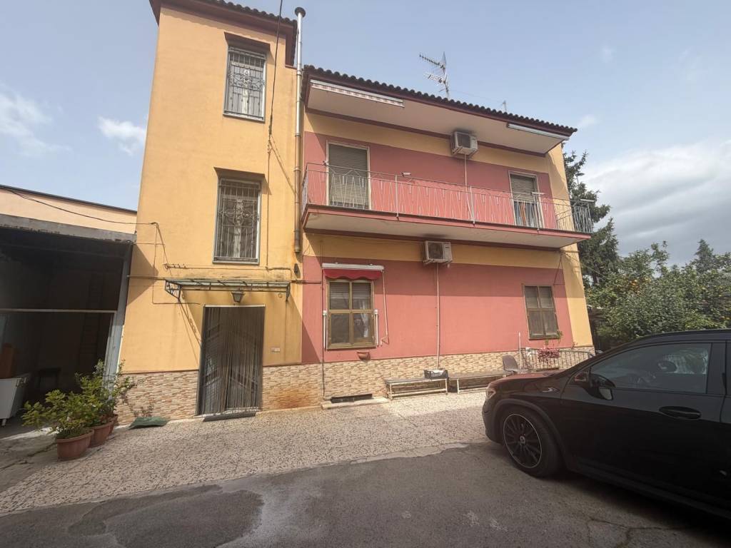 casa indipendente in vendita a Pompei in zona Pompei Scavi