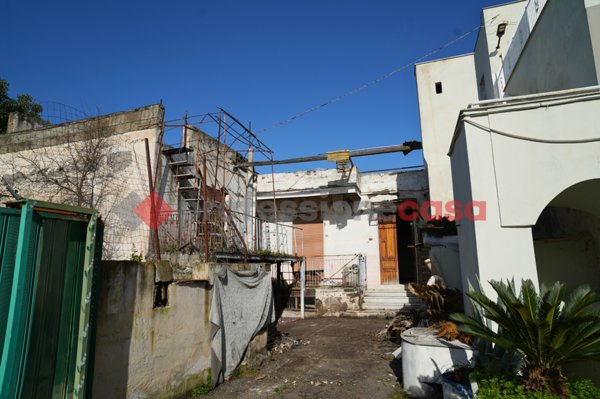 casa indipendente in vendita a Pompei in zona Pompei Scavi