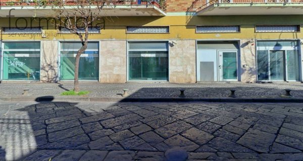 negozio in vendita a Portici