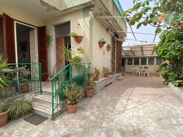 casa indipendente in vendita a Portici