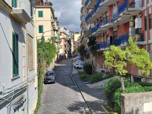 appartamento in vendita a Portici in zona Libertà