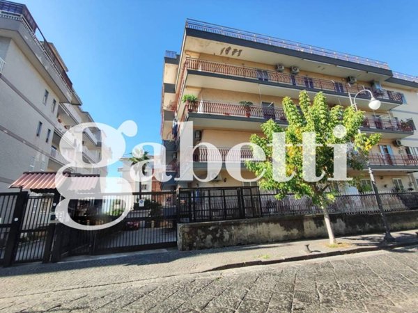appartamento in vendita a Portici in zona Bellavista