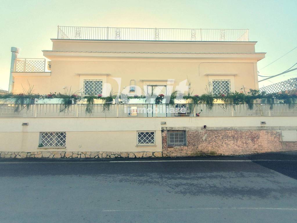 casa indipendente in vendita a Portici