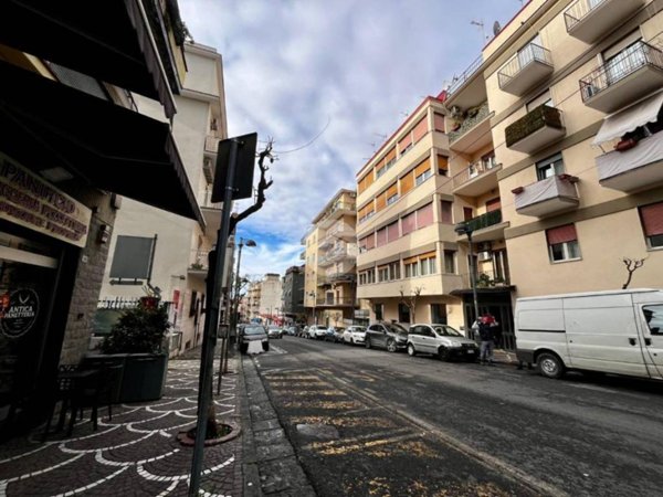 appartamento in vendita a Portici in zona Libertà