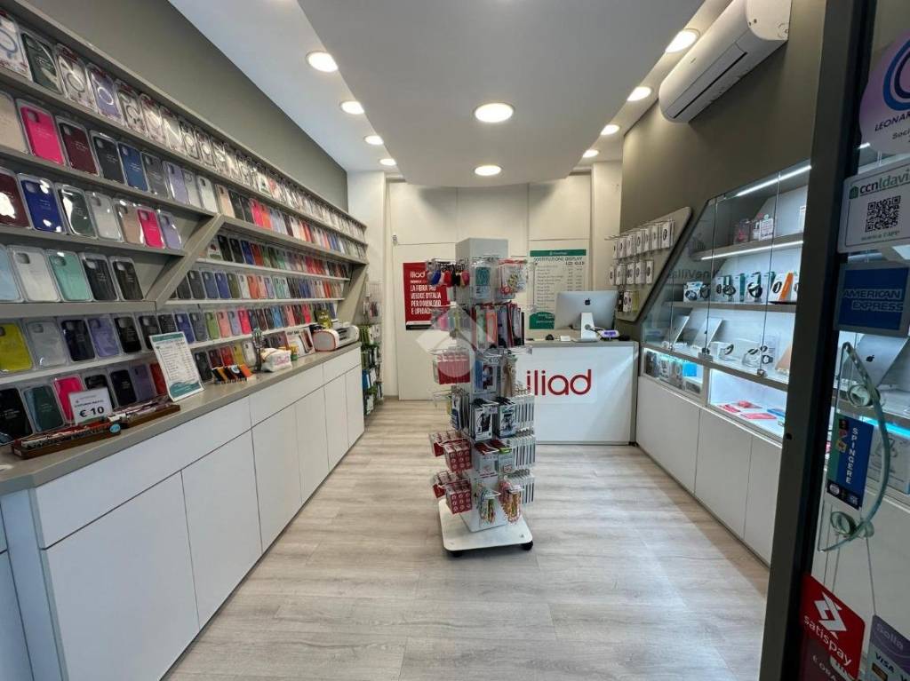 negozio in vendita a Portici