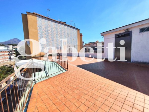 appartamento in vendita a Portici in zona Bellavista