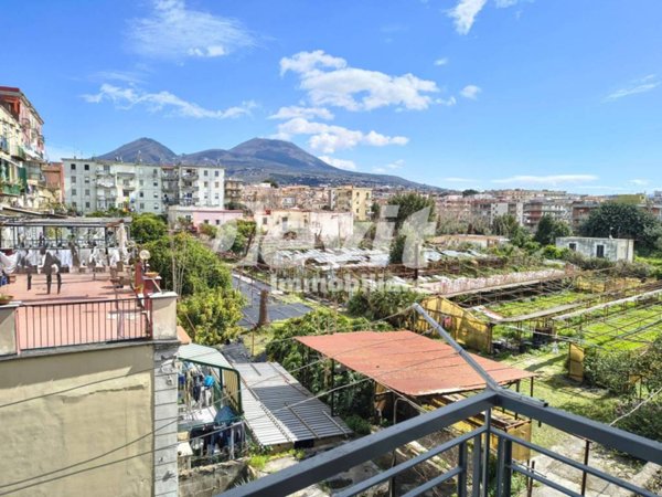appartamento in vendita a Portici in zona Bellavista