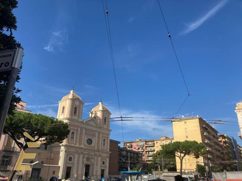 negozio in vendita a Portici