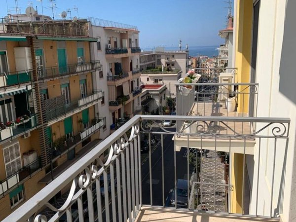 appartamento in vendita a Portici in zona Libertà