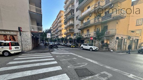 negozio in vendita a Portici