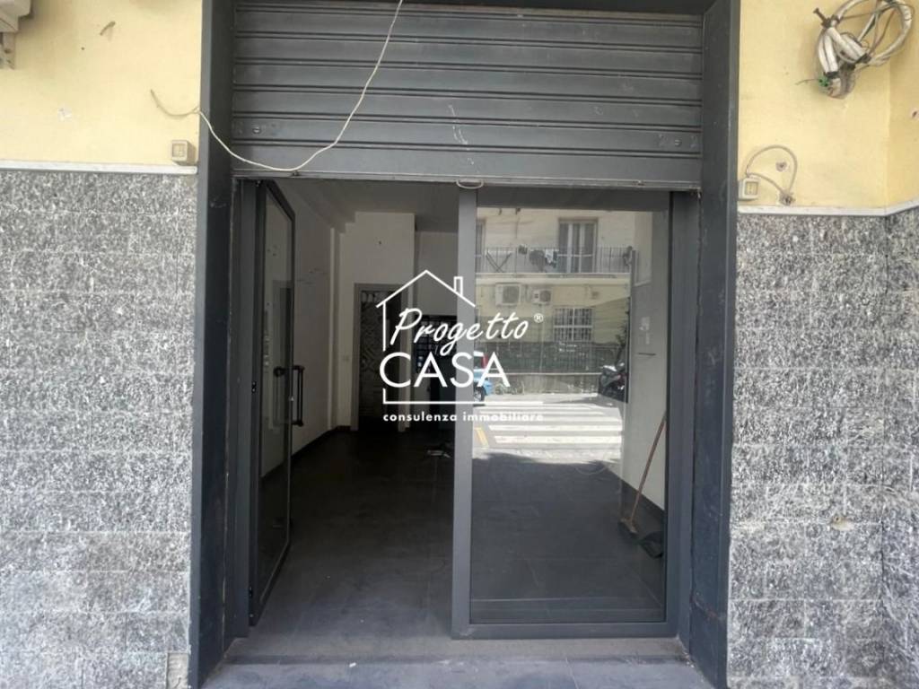 negozio in vendita a Portici