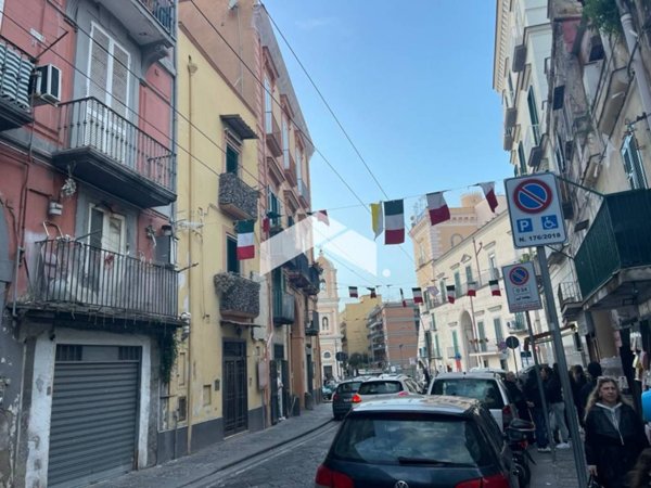 negozio in vendita a Portici