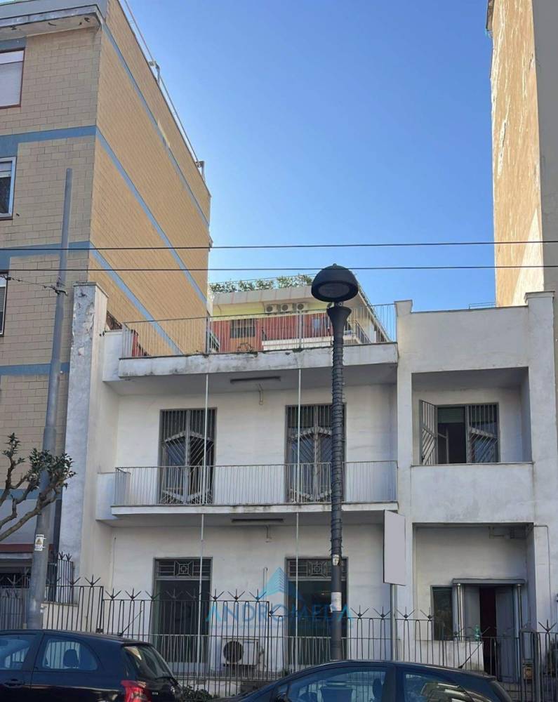intera palazzina in vendita a Portici