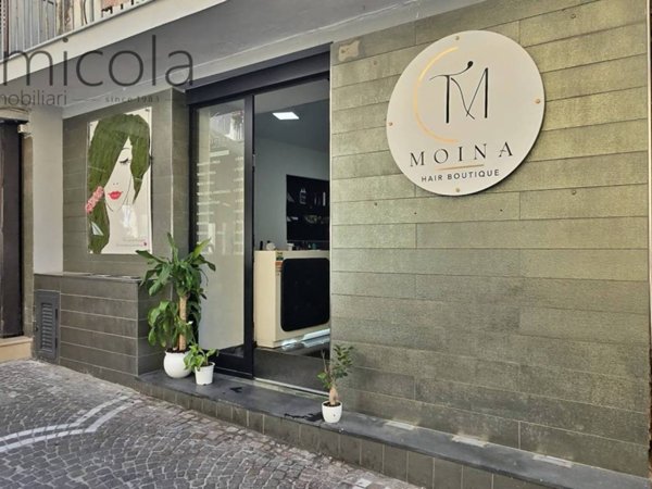 negozio in vendita a Portici
