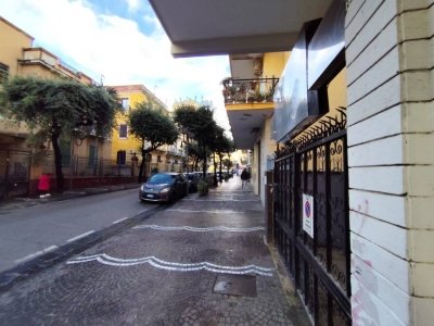 negozio in vendita a Portici