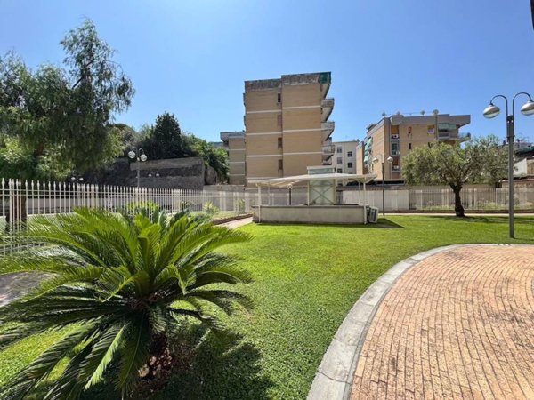 casa indipendente in vendita a Portici